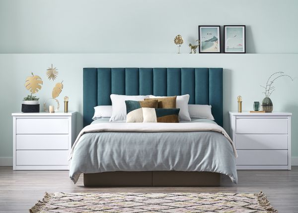 Cama juvenil con cabecero tapizado