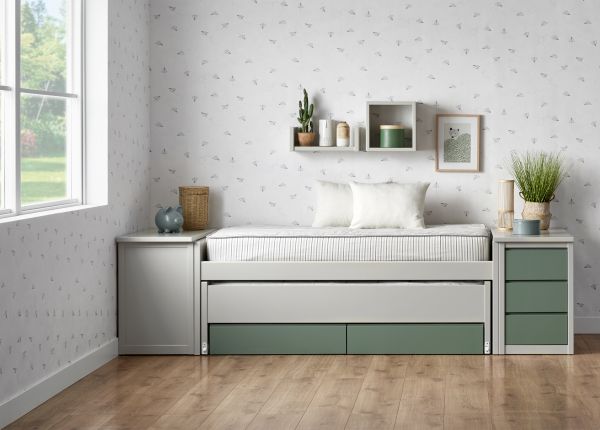 Habitacion juvenil gris y verde con cama compacta